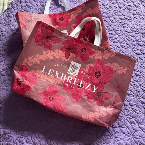 4/$25 Lex Breezy shopping bags 3 total - Picture 1 of 4